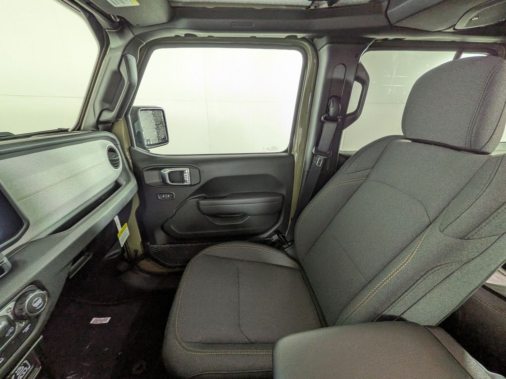 2026 Jeep Wrangler 4-Door Willys - Photo 27