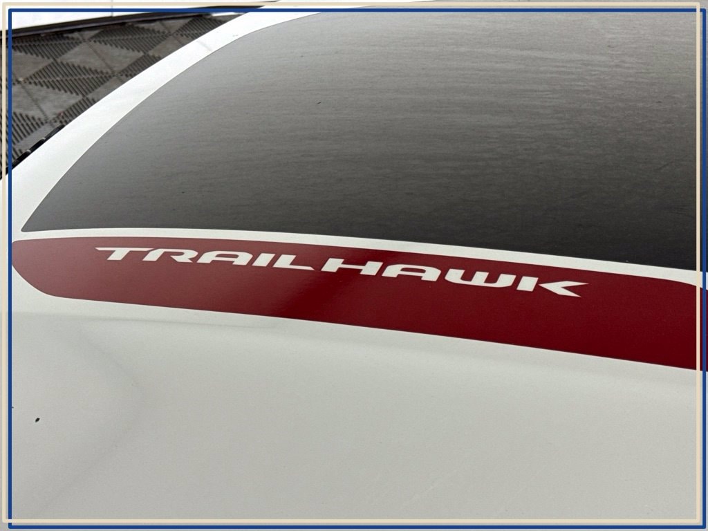 2025 Jeep Compass Trailhawk - Photo 16