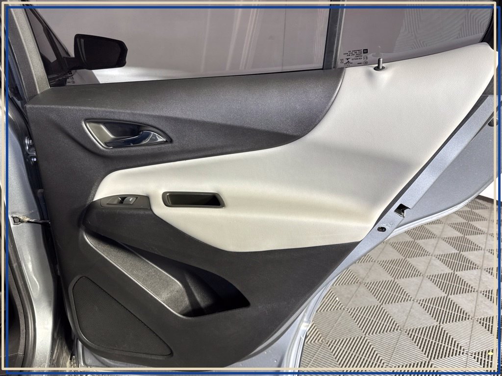 2023 Chevrolet Equinox LS - Photo 42