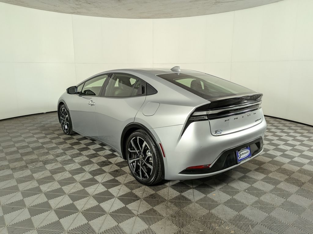 2024 Toyota Prius Prime XSE Premium photo 4