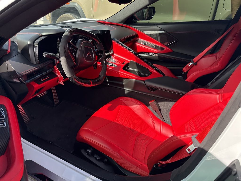 2021 Chevrolet Corvette Stingray 3LT photo 2