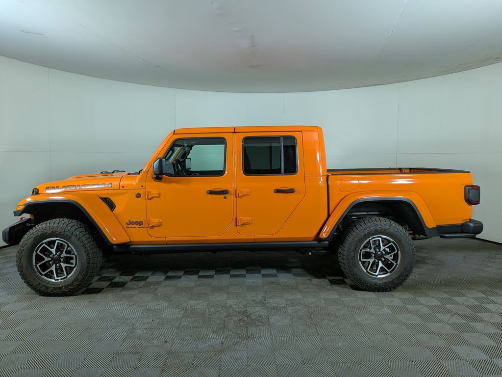 2025 Jeep Gladiator Rubicon photo 3