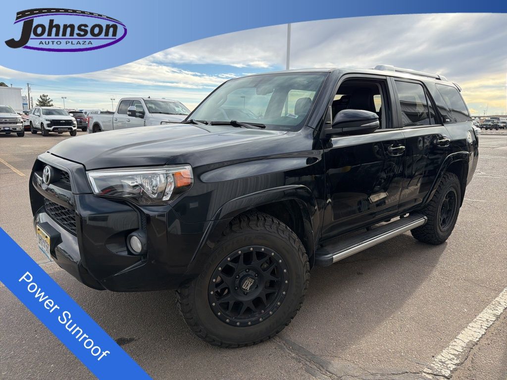 2017 Toyota 4Runner SR5 Premium's photo