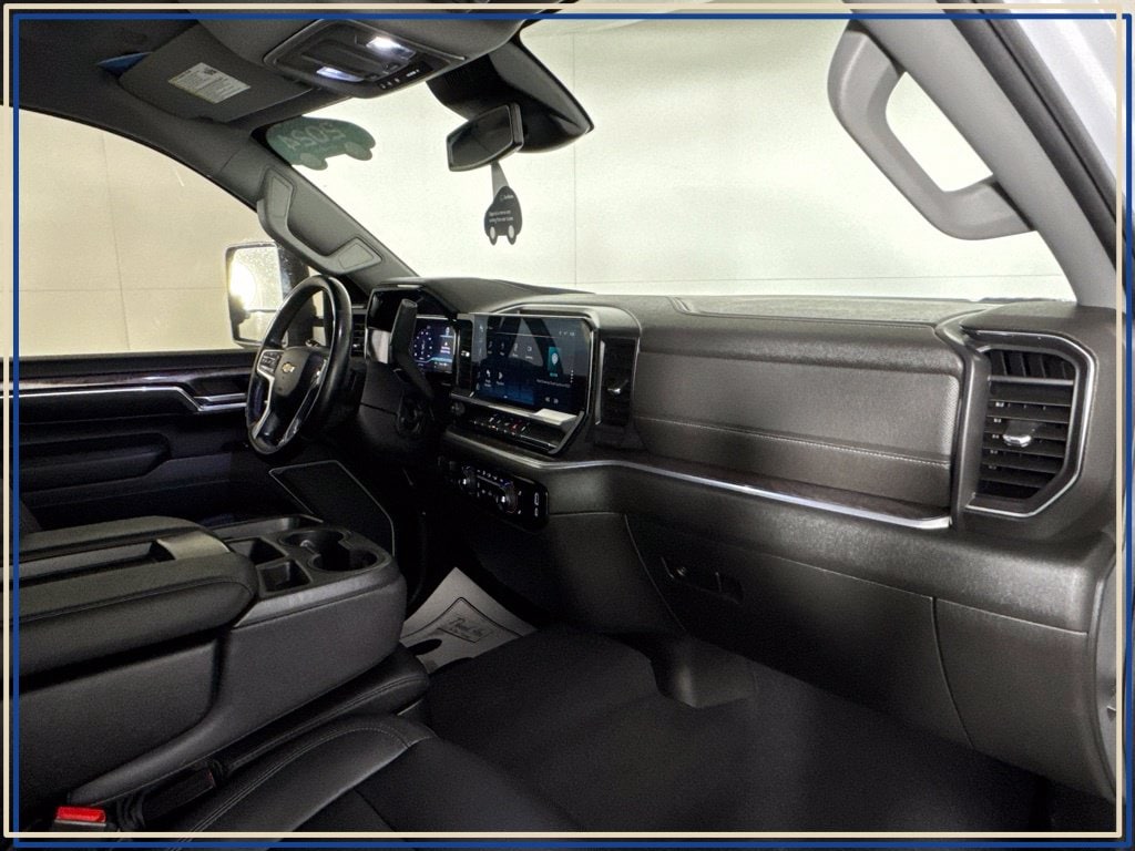 2024 Chevrolet Silverado 2500HD LTZ - Photo 42