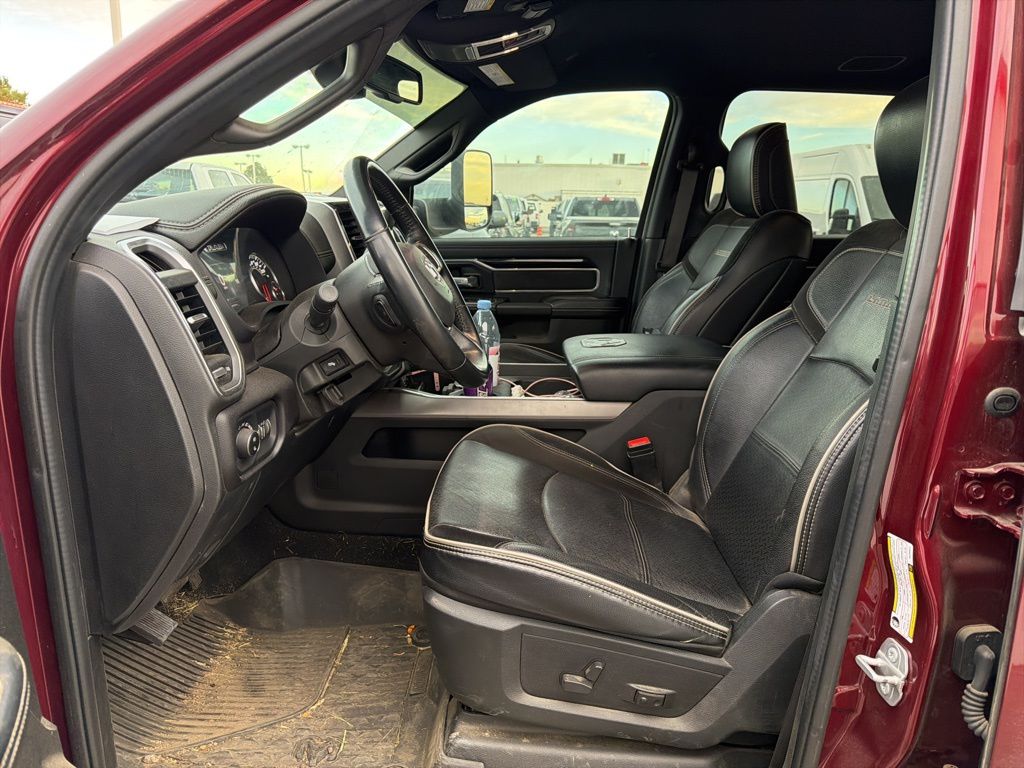 2022 Ram 3500 Laramie photo 3