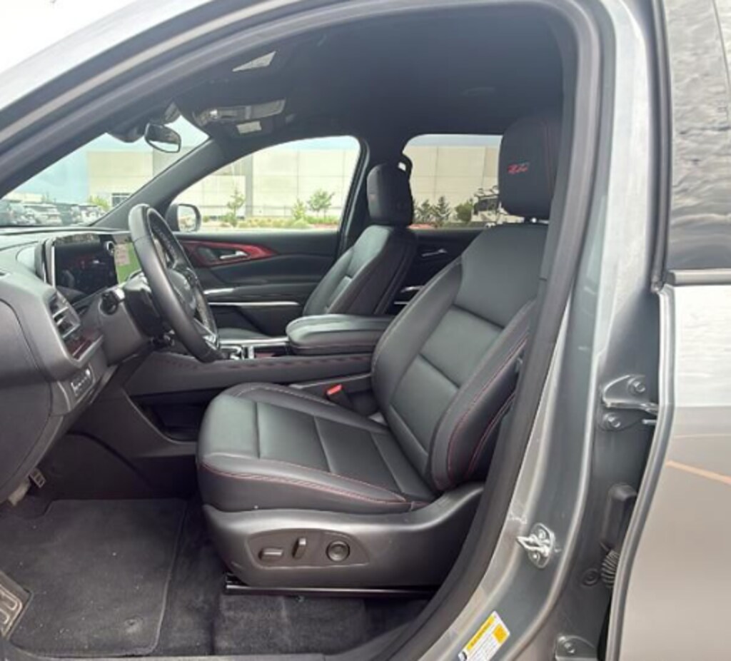 Certified 2025 Chevrolet Traverse Z71 SUV