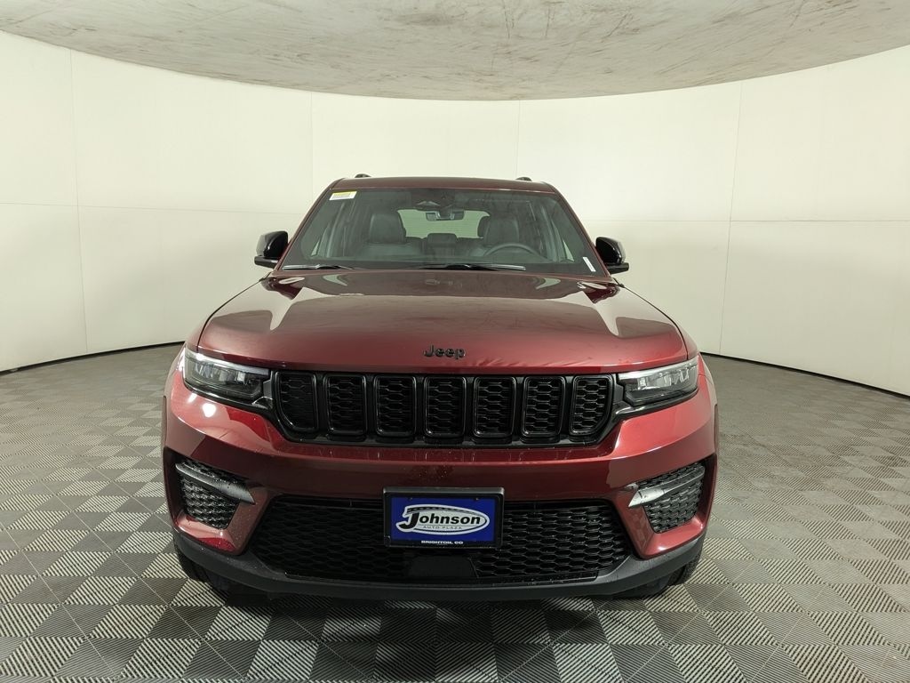 New 2025 Jeep Grand Cherokee Laredo SUV
