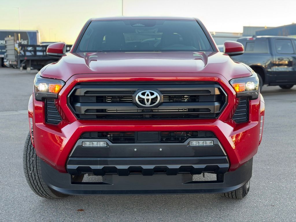2024 Toyota Tacoma SR5 photo 2
