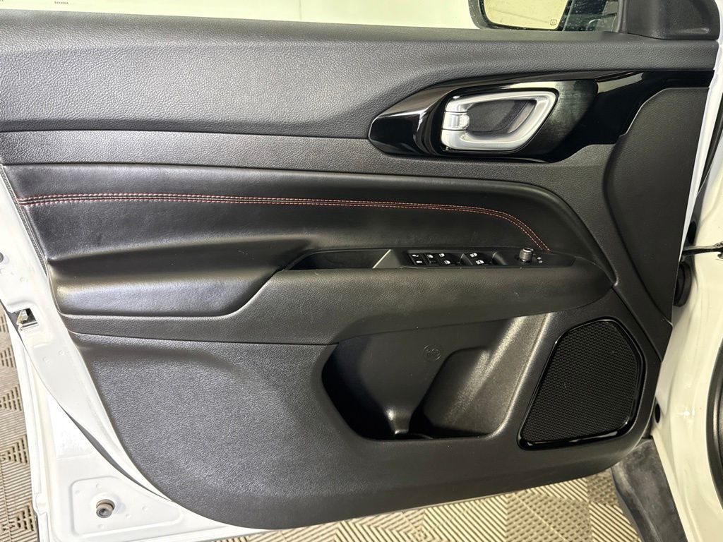2025 Jeep Compass Trailhawk - Photo 33