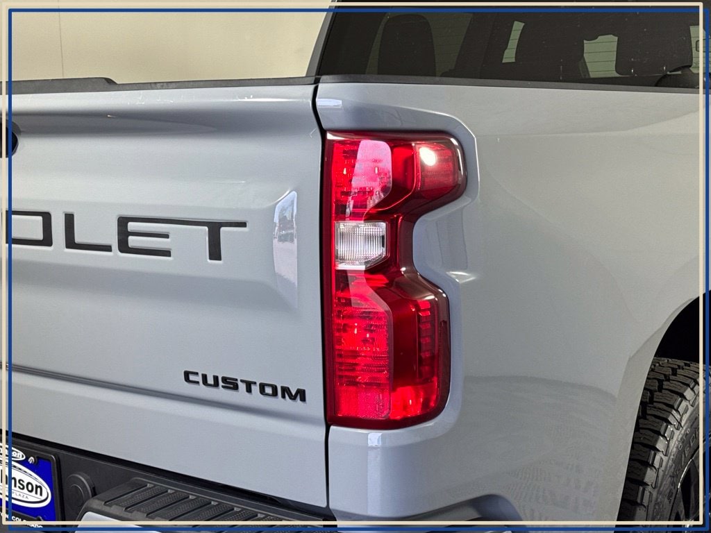 2024 Chevrolet Silverado 1500 Custom - Photo 9