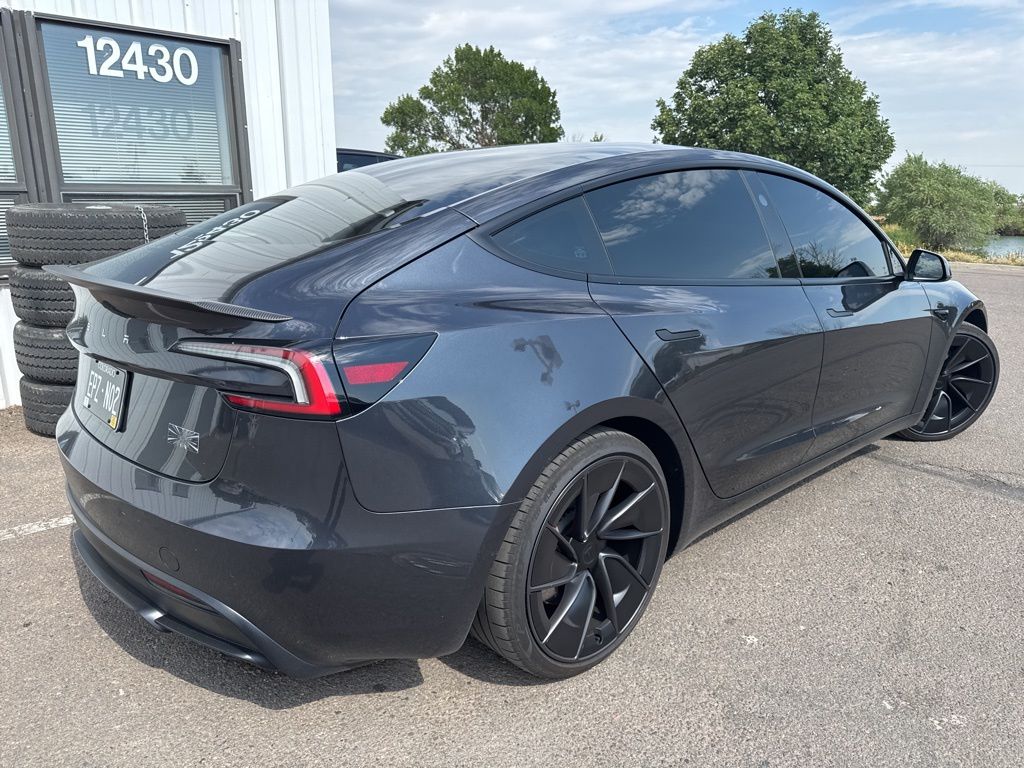2024 Tesla Model 3 Performance photo 3