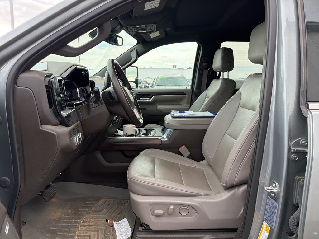 2024 Gmc Sierra 3500 HD SLT photo 2