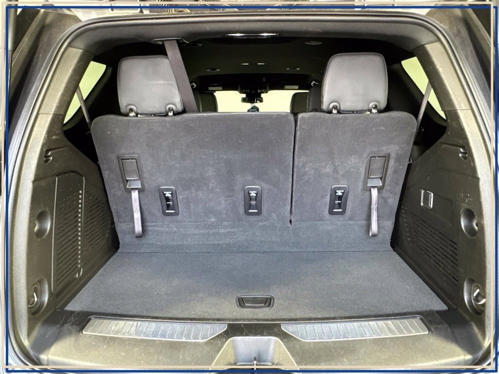 2025 Chevrolet Tahoe Z71 - Photo 32