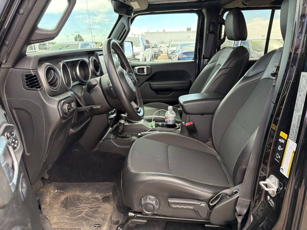 2023 Jeep Gladiator Freedom photo 2