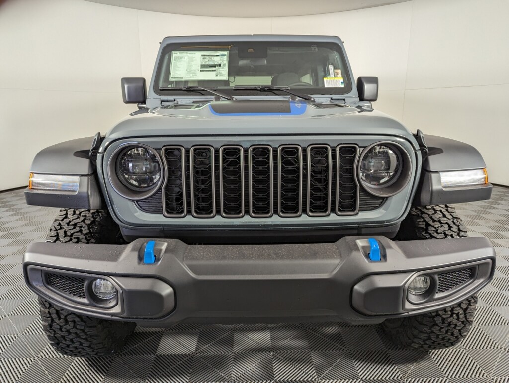 new-2024-jeep-wrangler-for-sale-at-johnson-auto-plaza-vin-1c4rjxr60rw148244