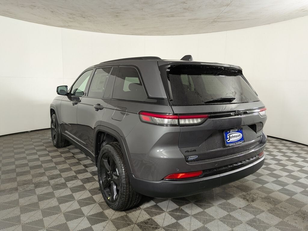 New 2025 Jeep Grand Cherokee Limited SUV