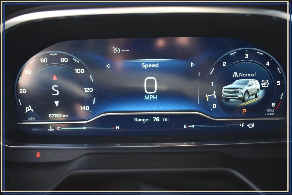2024 Chevrolet Suburban Premier - Photo 35