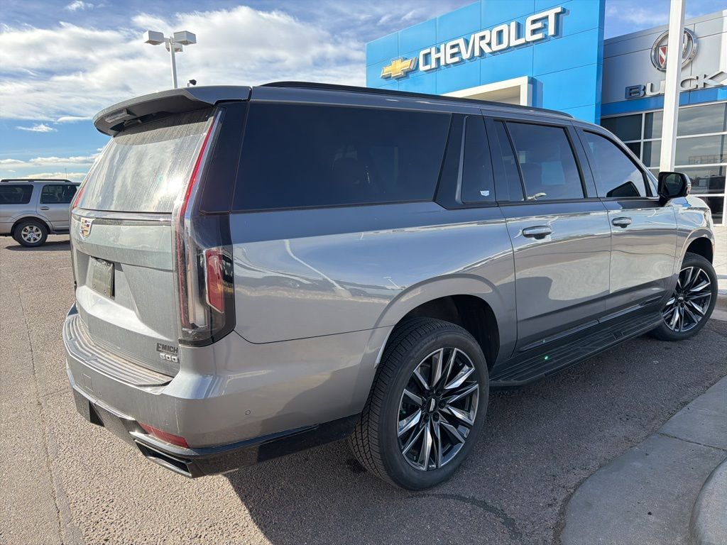 2021 Cadillac Escalade ESV Sport photo 2