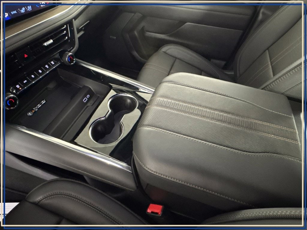 2026 Chevrolet Suburban High Country - Photo 35