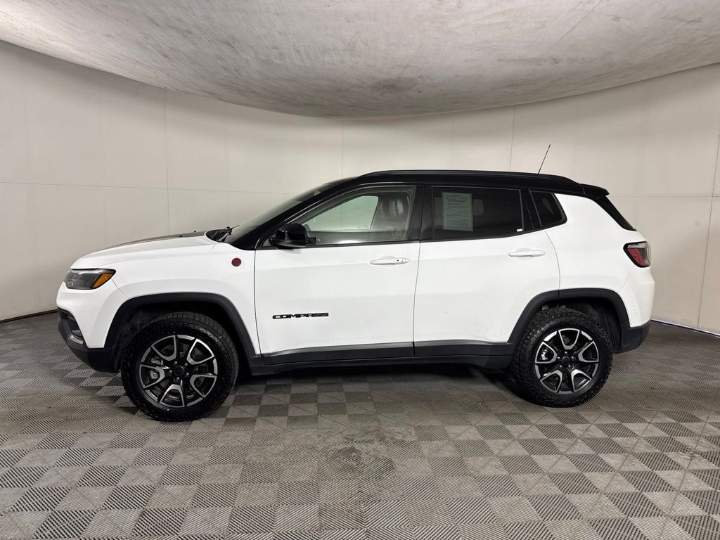 2025 Jeep Compass Trailhawk - Photo 14