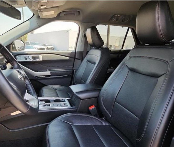 2023 Ford Explorer Limited photo 2