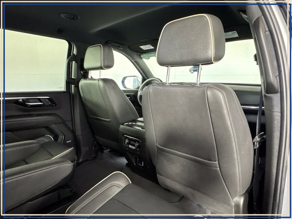 2025 Chevrolet Suburban Premier - Photo 37