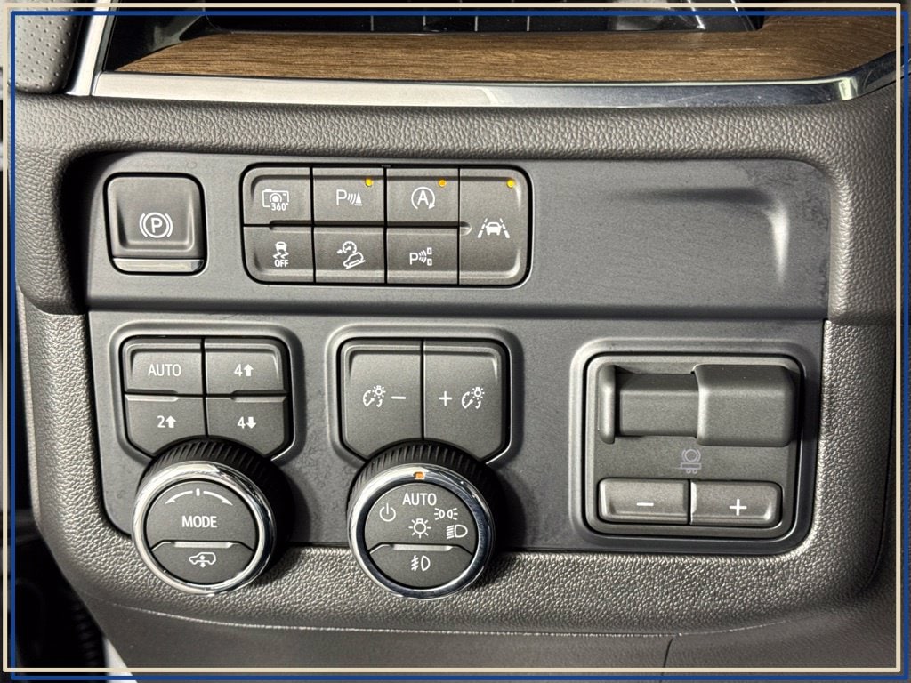 2026 Chevrolet Suburban High Country - Photo 32