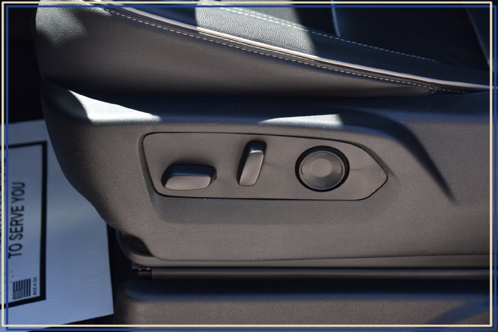 2024 Chevrolet Suburban Premier - Photo 22