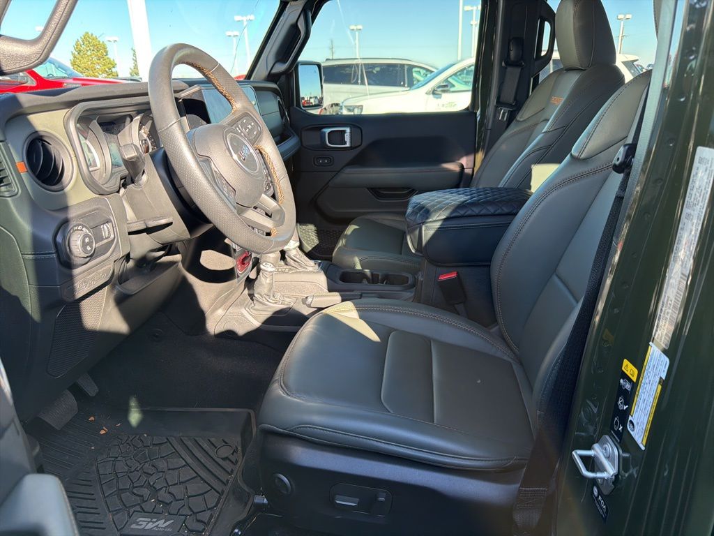 2024 Jeep Gladiator Mojave photo 2