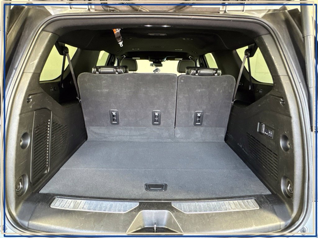 2025 Chevrolet Suburban Premier - Photo 34