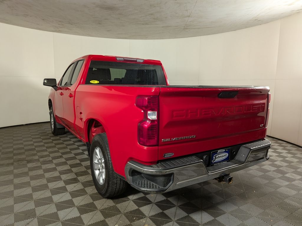 2020 Chevrolet Silverado 1500 LT photo 4