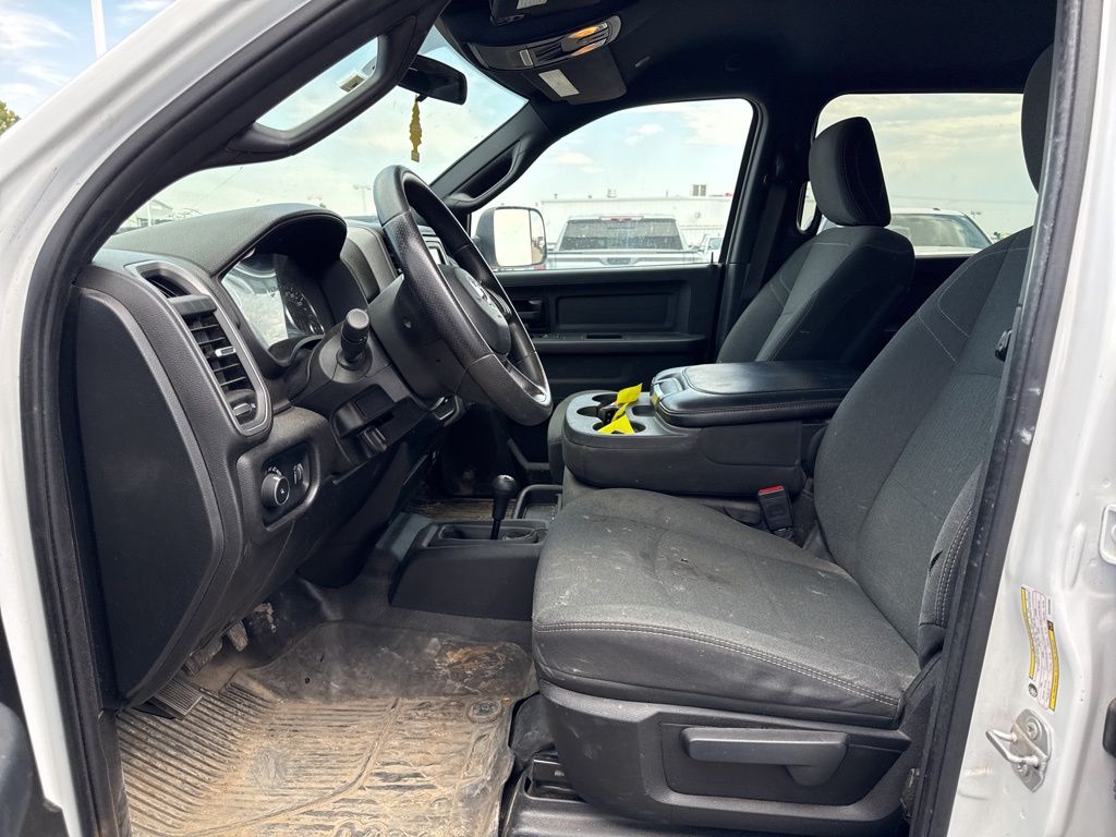 2021 Ram 2500 Tradesman photo 2