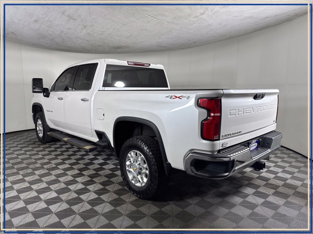 2024 Chevrolet Silverado 2500HD LTZ - Photo 8