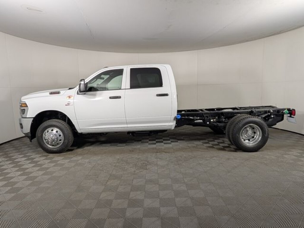 New 2025 Ram 3500 Chassis Cab Tradesman/Big Horn Truck Crew Cab