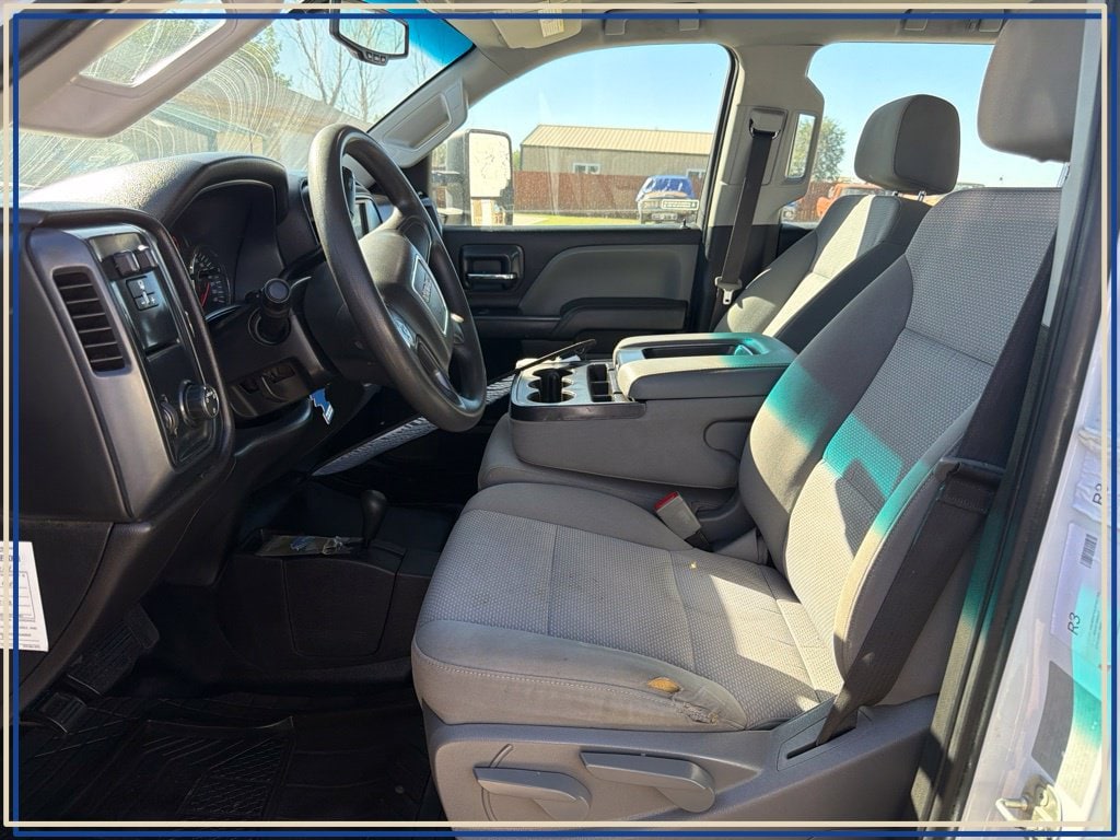 Used 2018 GMC Sierra 3500HD Chassis Base Truck Crew Cab