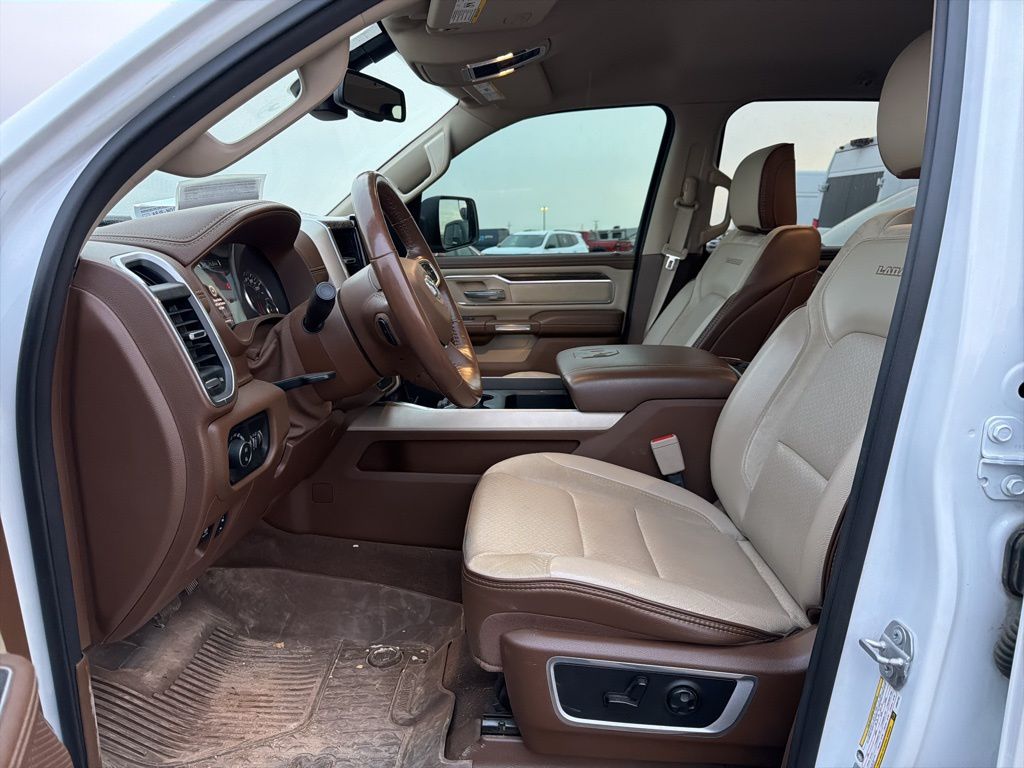 2020 Ram 1500 Laramie photo 2