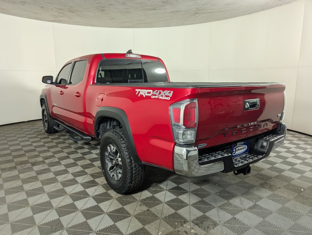 2022 Toyota Tacoma TRD V6 photo 4