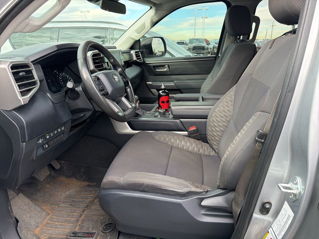 2022 Toyota Tundra SR5 photo 3