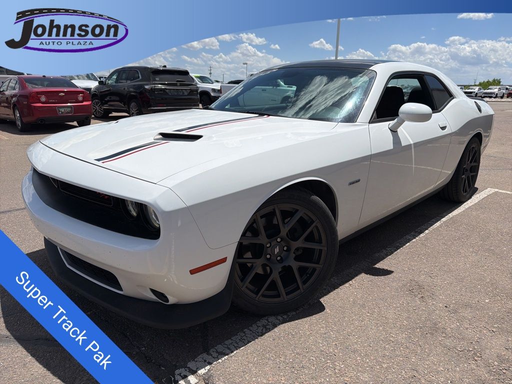 2018 Dodge Challenger R/T's photo
