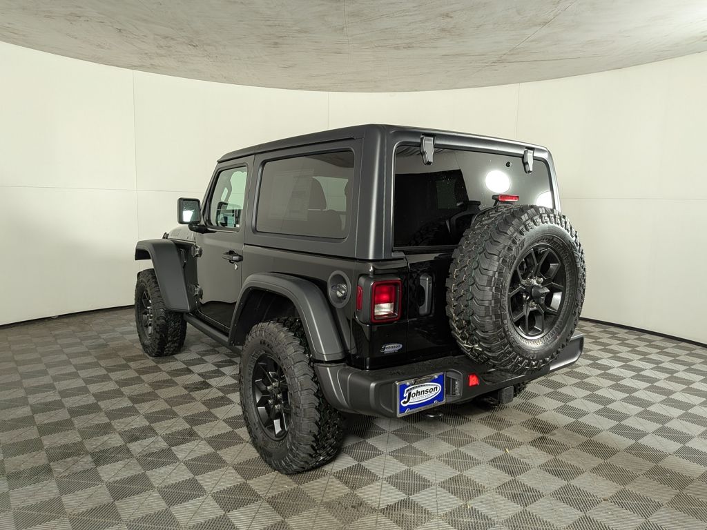2025 Jeep Wrangler Willys photo 4