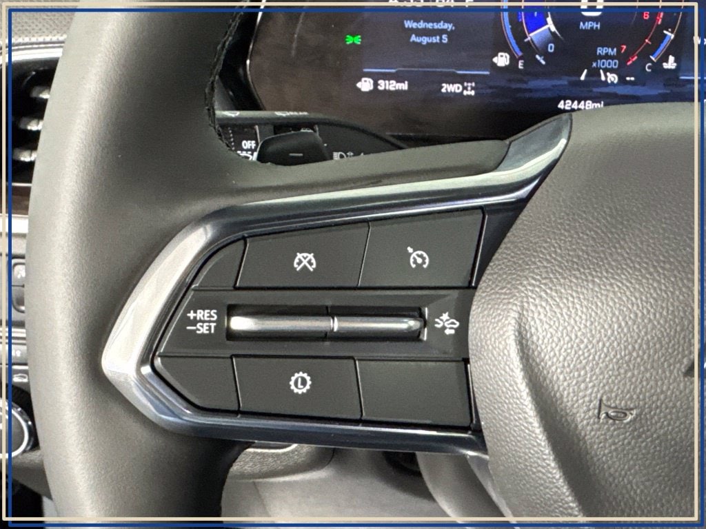 2025 Chevrolet Suburban Premier - Photo 12