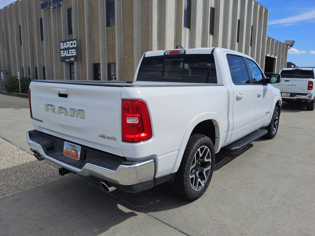 2025 Ram 1500 Laramie photo 4