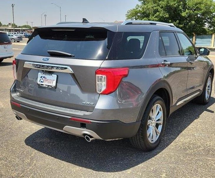 2023 Ford Explorer Limited photo 4