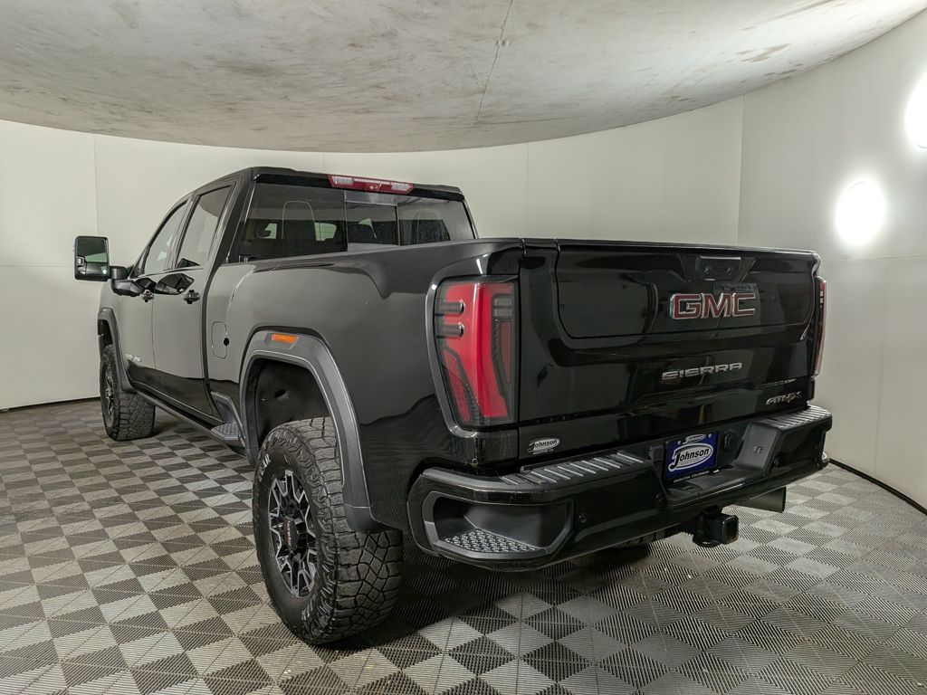 2024 Gmc Sierra 2500 HD AT4X photo 2