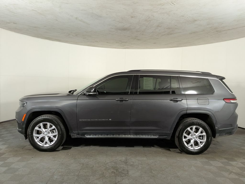 2022 Jeep Grand Cherokee Limited photo 2