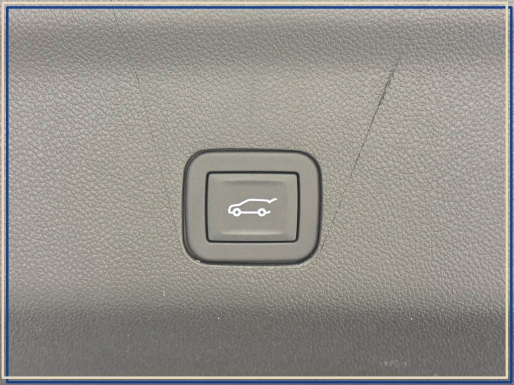 2026 Chevrolet Suburban High Country - Photo 52
