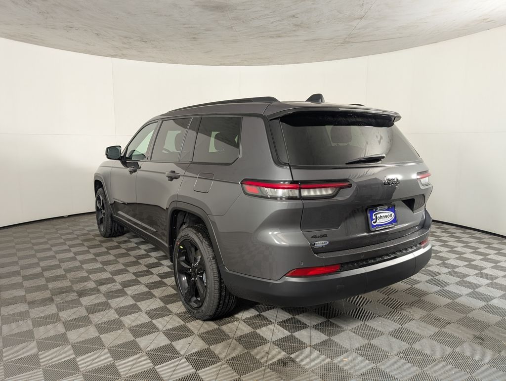 2025 Jeep Grand Cherokee Altitude X photo 2