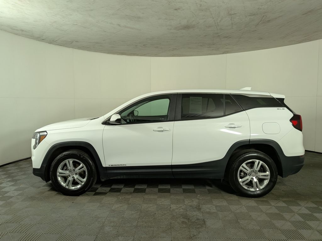 2024 Gmc Terrain SLE photo 3