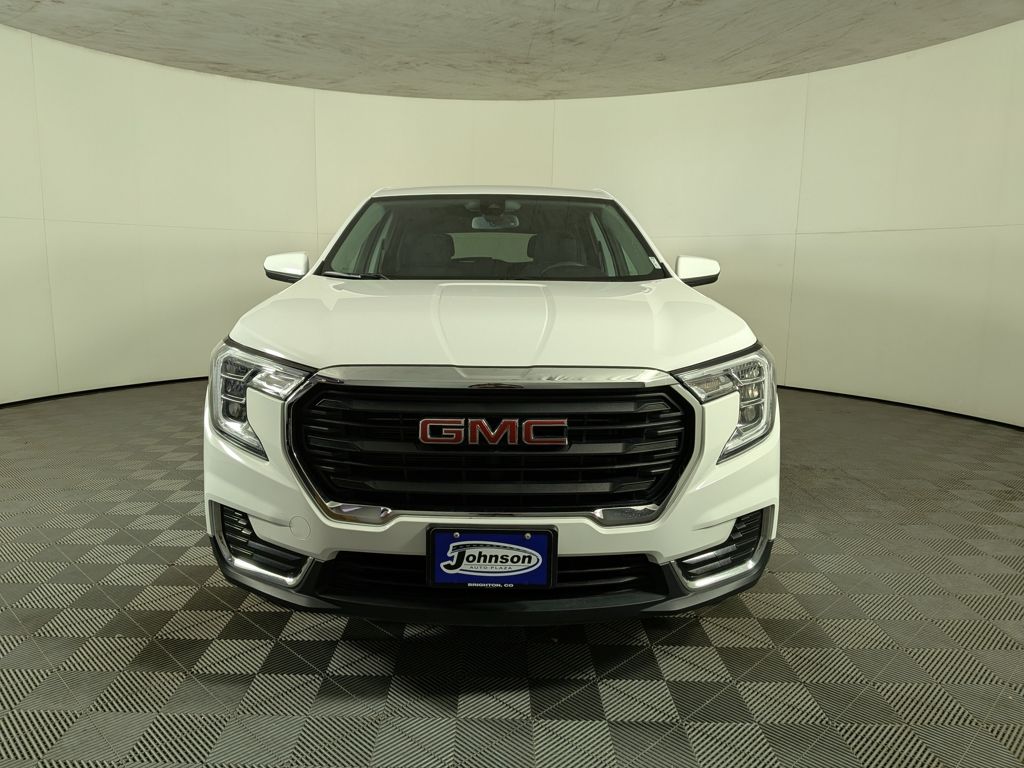 2024 Gmc Terrain SLE photo 2
