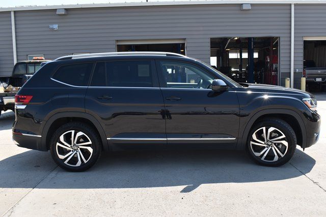 2022 Volkswagen Atlas V6 SEL photo 3